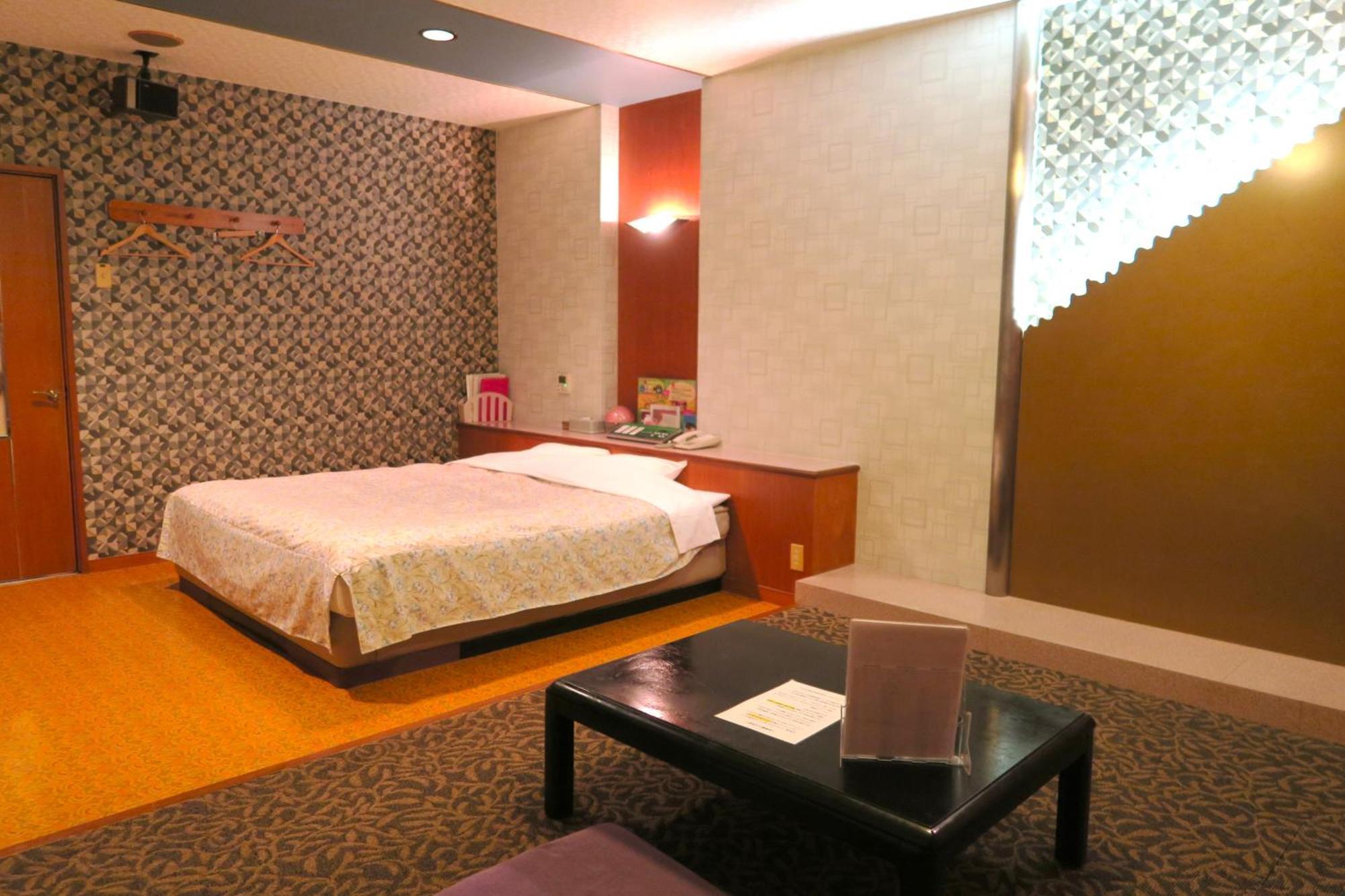 Hotel Silk No Mori (Adults Only) Tosu Exterior photo